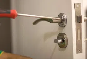 Gallery Locksmith Store Kew Gardens, NY 718-683-9878 Gallery Locksmith Store Kew Gardens, NY 718-683-9878 - 14-Install-New-Lock