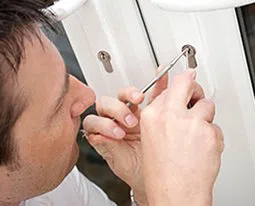 Gallery Locksmith Store Kew Gardens, NY 718-683-9878 Gallery Locksmith Store Kew Gardens, NY 718-683-9878 - 16-Emergency-Unlock